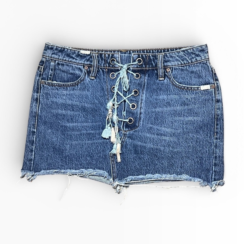 Free People Lace Up Denim Micro Mini Skirt‎ Blue Distressed Raw Hem Size 28 Boho